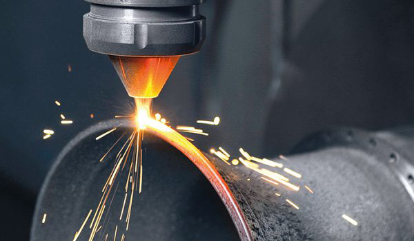 Robot cắt laser được ứng dụng rộng rãi trong nhiều lĩnh vực công nghiệp khác nhau