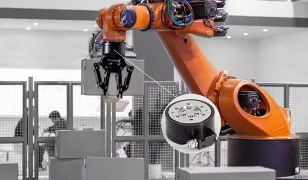 Robot tích hợp AI giúp tự động nhận diện bề mặt & điều chỉnh lực mài phù hợp