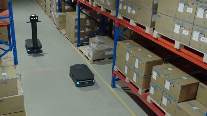 Robot tự hành vận chuyển