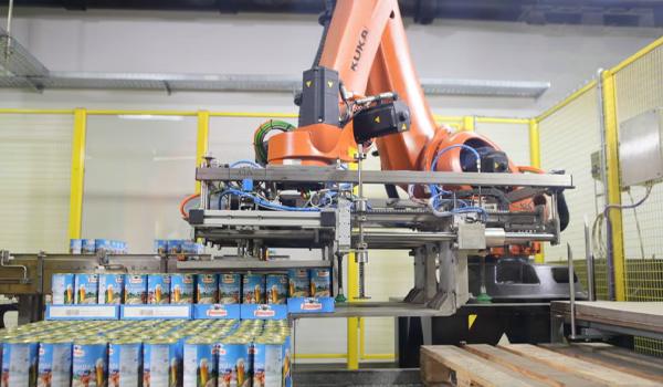 Robot xếp hàng lên pallet được ứng dụng trong nhiều ngành công nghiệp khác nhau