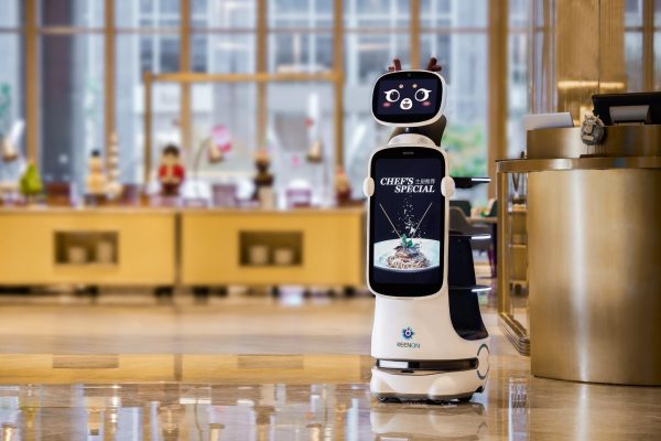 robot phục vụ cho ngành bán lẻ