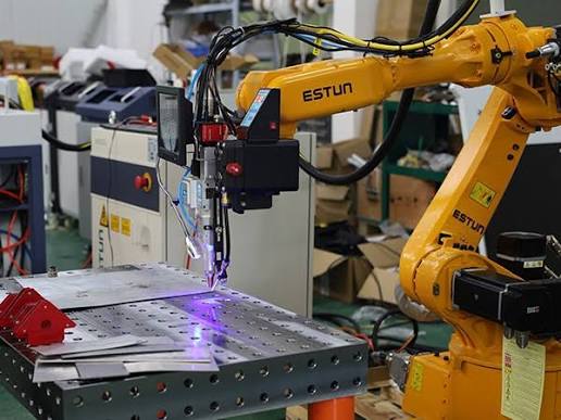 Robot hàn laser tự động